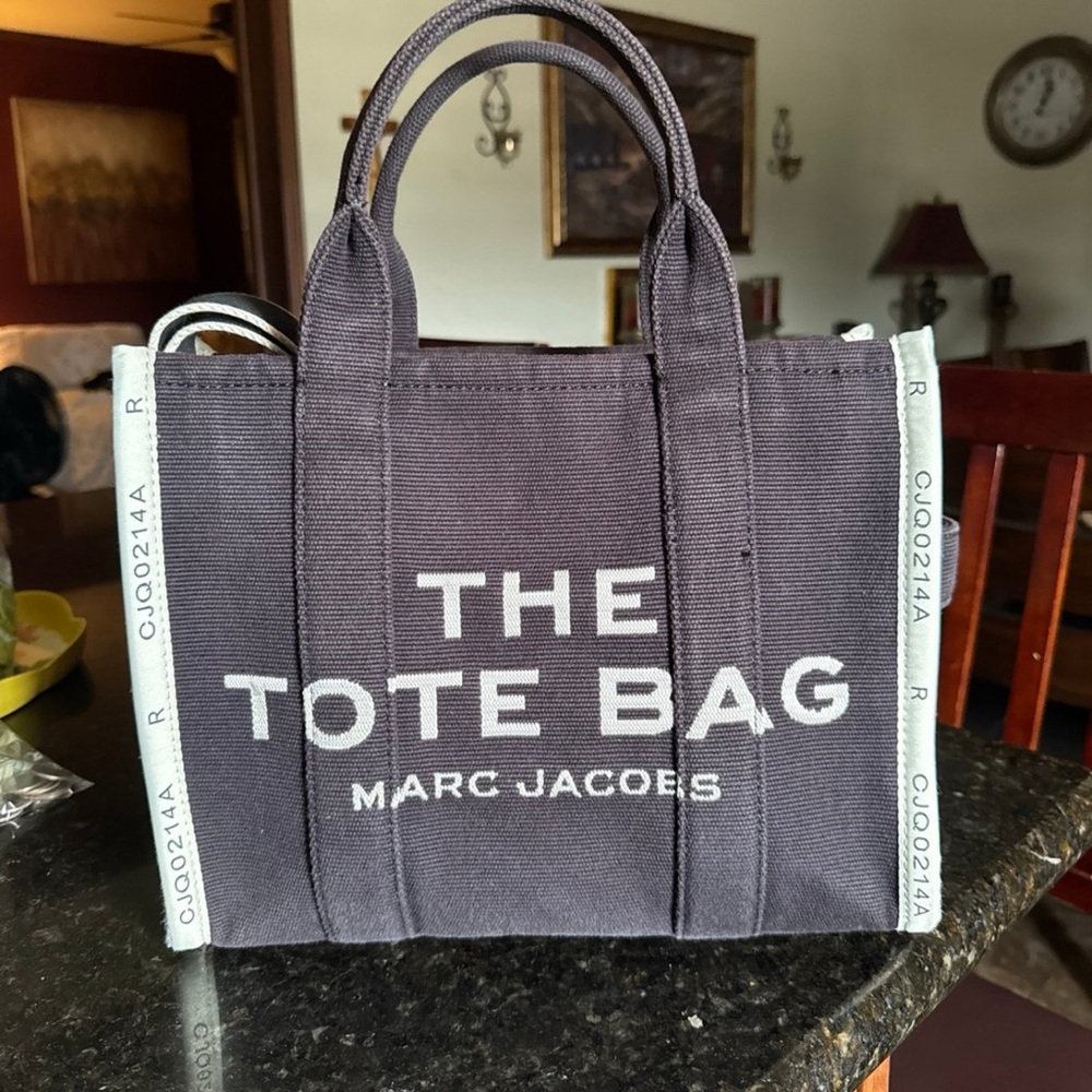 Marc Jacobs Gray Tote Bag with Bold Typography